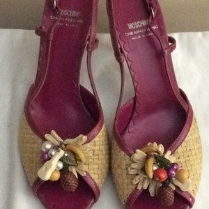 Women’s size 8.5 MOSCHINO  Charm shoe